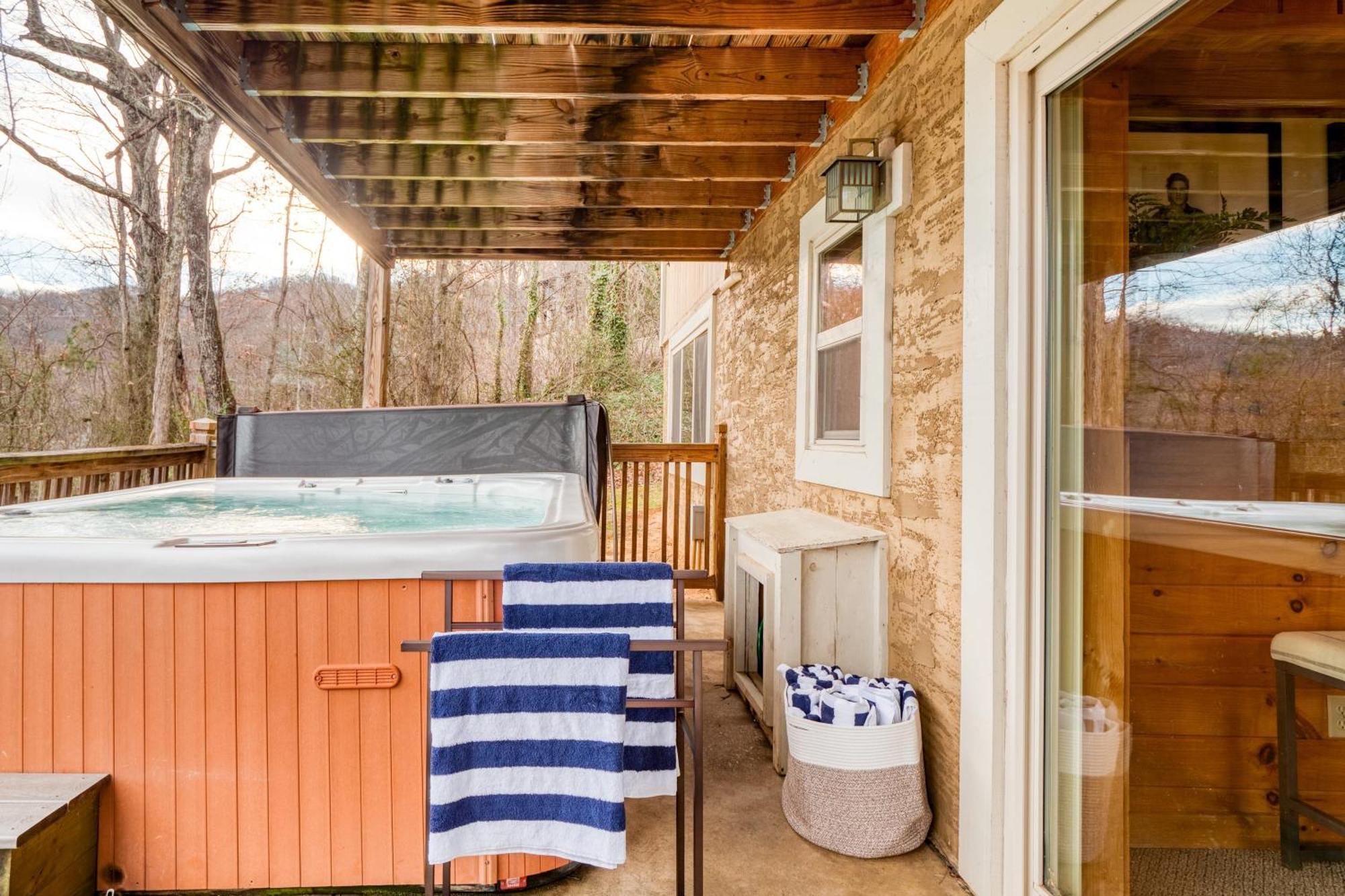 Chestnut By Avantstay Mountain Cabin W Treetop Views Hot Tub Game Room Gatlinburg Exterior foto